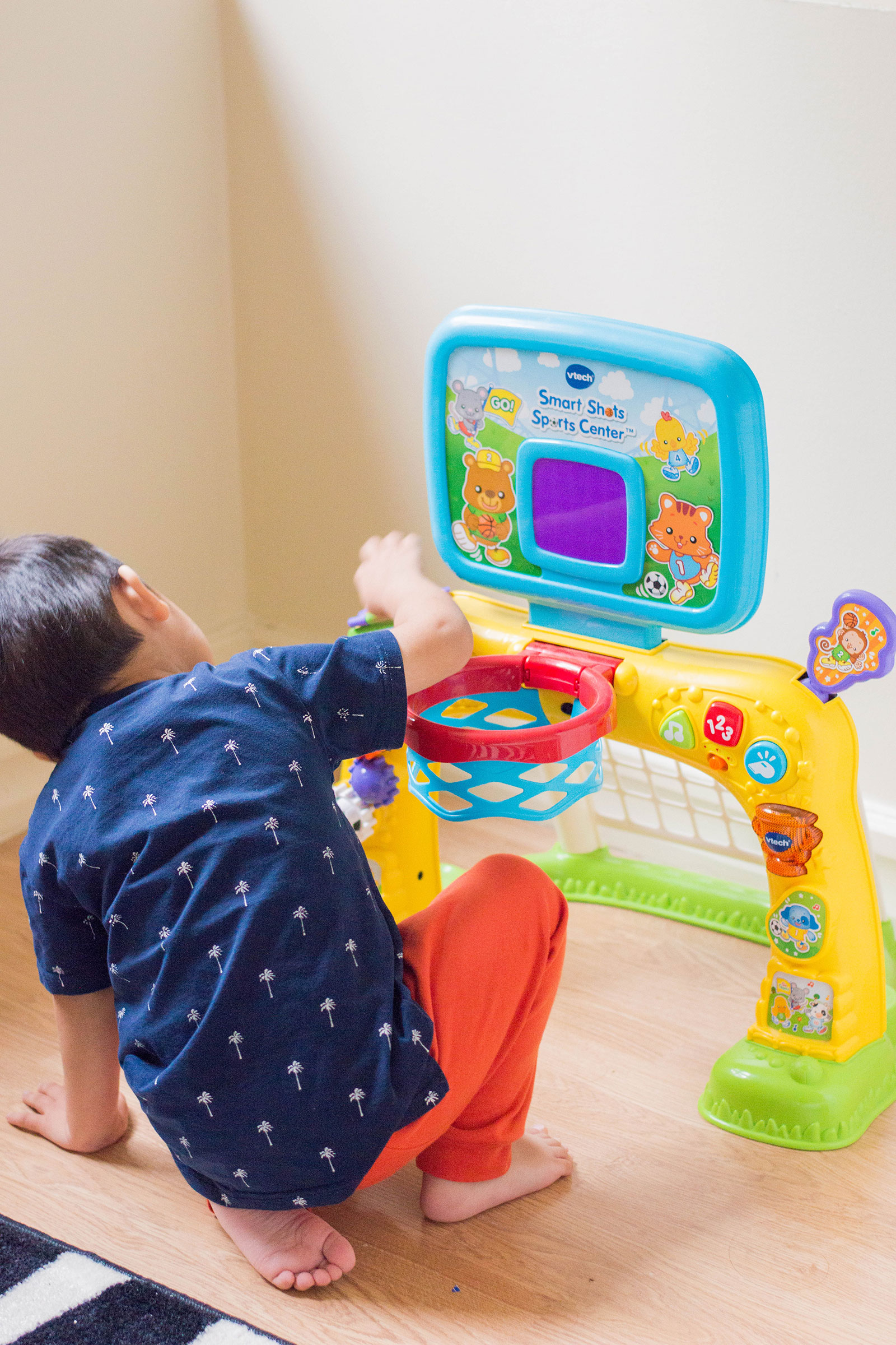 Here are (in our toy-loving opinion) some of the best toddler toys out there. Check out our list and get inspired for your little one - it's play time! #besttoddlertoys #toddlergiftideas