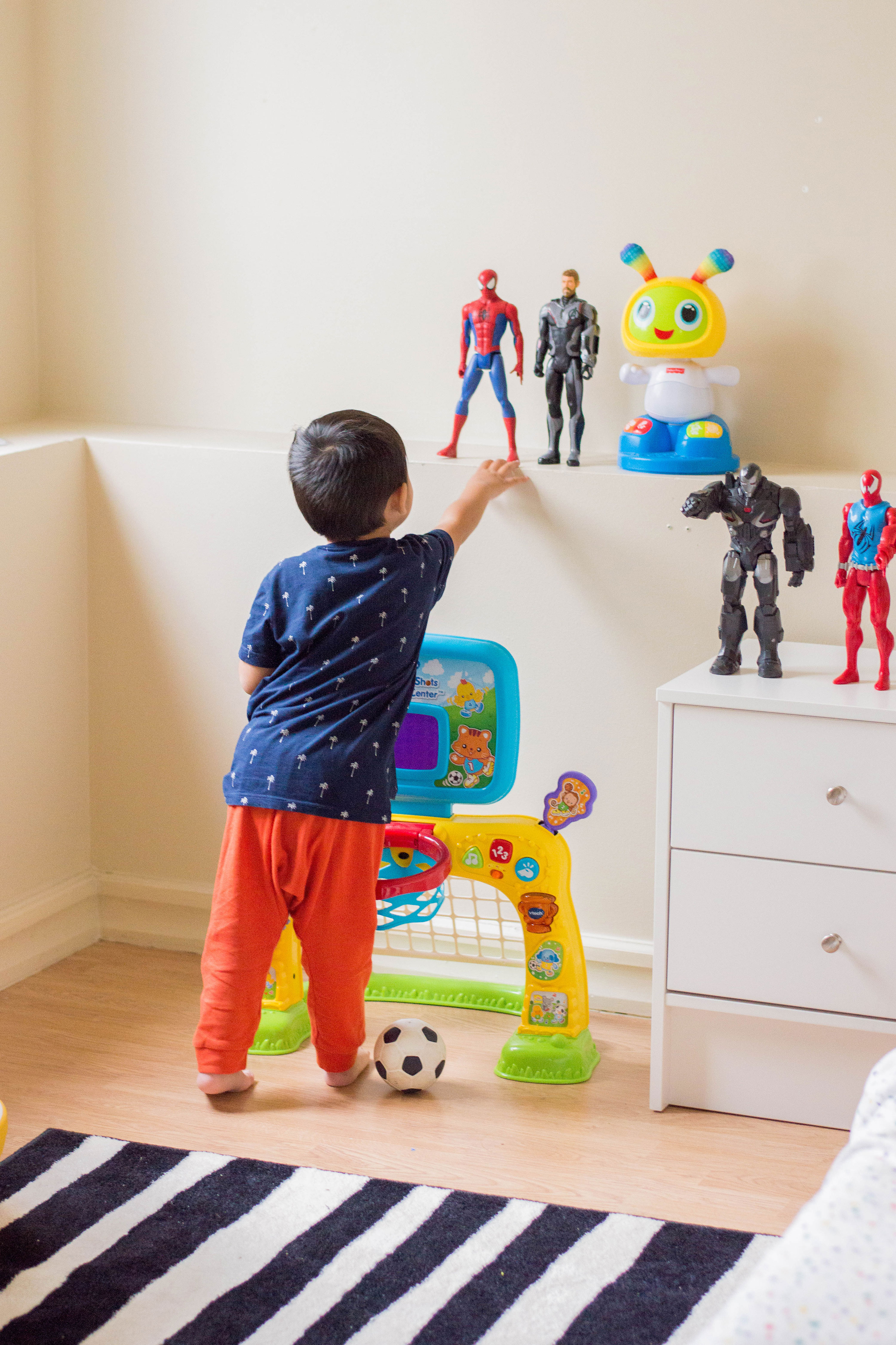 Here are (in our toy-loving opinion) some of the best toddler toys out there. Check out our list and get inspired for your little one - it's play time! #besttoddlertoys #toddlergiftideas