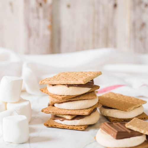 Ladies and gents, here are 10 of the best s'mores recipes - yup, you read right! Sweet treats inspired by your favorite campfire treat. #smoresrecipes